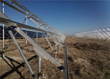 Kalite 1.4KN/M2 Ground Mount Solar Racking Systems , Framed Solar Power Energy System Fabrika