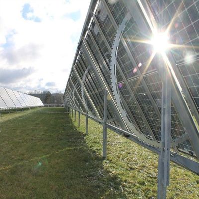 İyi bir fiyat. Framed Or Frameless Panel Safety Adjustable Mounting System for Ground PV Panel Support Installation çevrimiçi